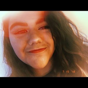 Meet your Posher, Ariana